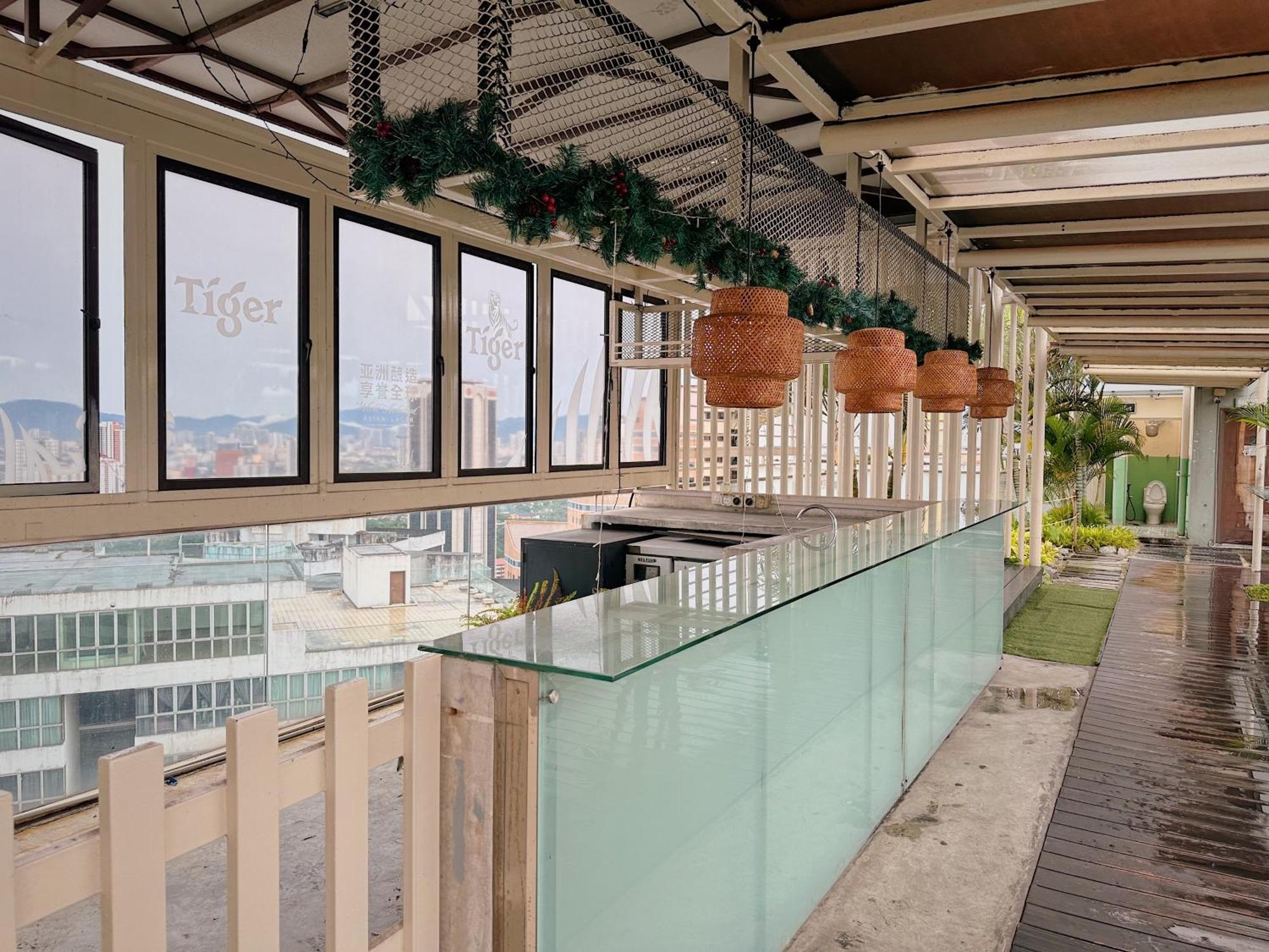 Modern Bauhaus Studio At Regalia Klcc Infinity Pool Kuala Lumpur Exterior foto